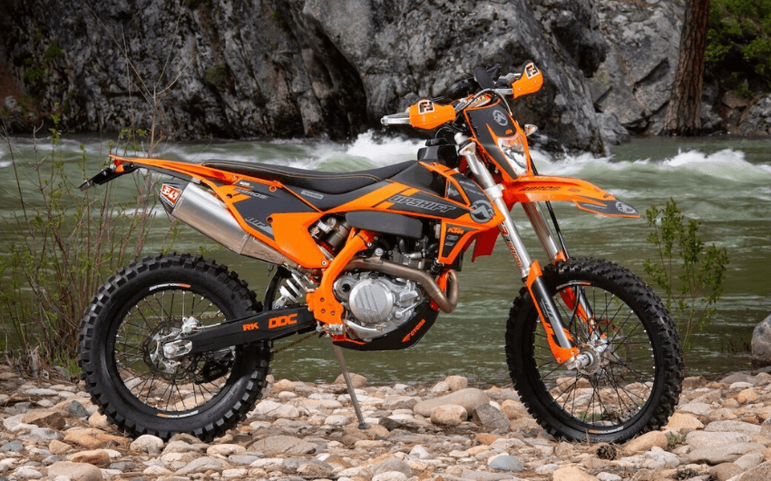 10 Best Lightweight Adventure Motorcycles For Beginners - 2020 Review